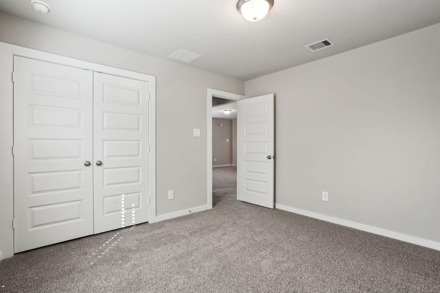 Photo is not of the actual home but is an inspirational photo of builder’s model home and may depict options, furnishings, and/or decorator features that are not included. Photo is not of the actual home but is an inspirational photo of builder’s model home and may depict options, furnishings, and/or decorator features that are not included.