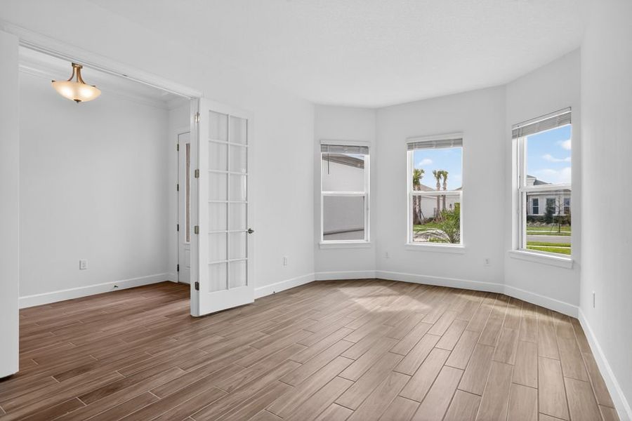 Spacious, unfurnished interior of a new home in Center Lake Ranch Community Group Page, St. Cloud (Image 23).