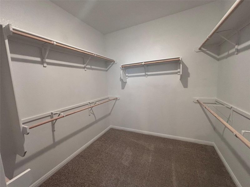 Spacious, unfurnished interior of a new home in The Colony, Bastrop (Image 20).