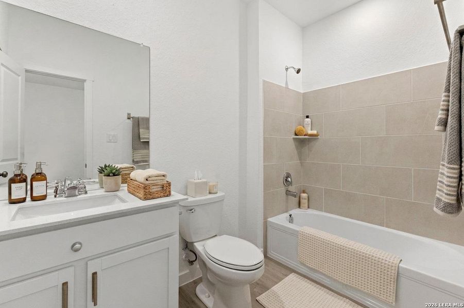 Furnished interior view inside a new home in Grace Valley, Marion (Image 18).