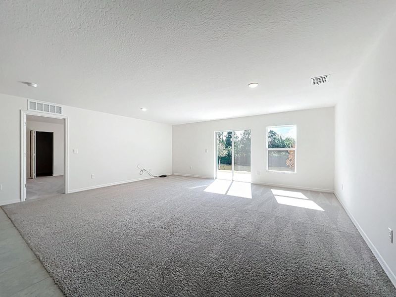 1390 Schumann Drive-38