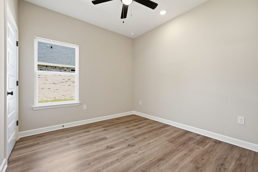 Spacious, unfurnished interior of a new home in Southern Charm, Crestview (Image 20).