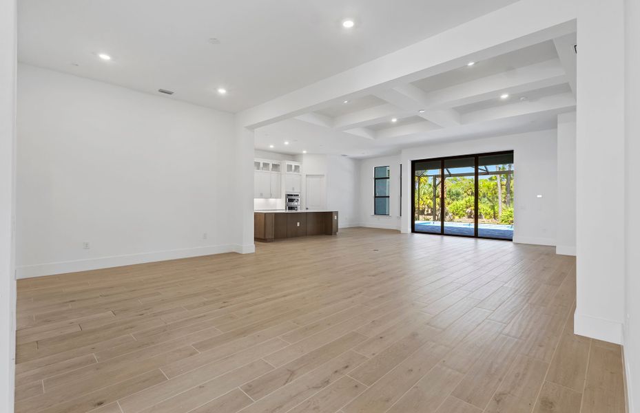 Spacious, unfurnished interior of a new home in Terreno, Naples (Image 13).