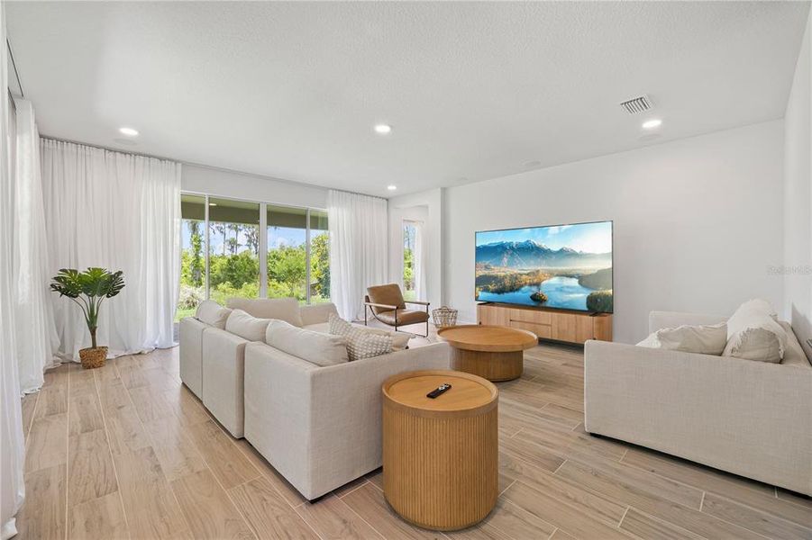 Furnished interior view inside a new home in , Winter Garden (Image 43).