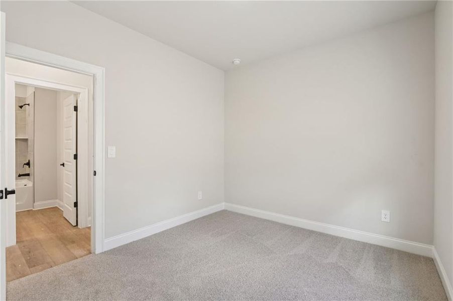 Spacious, unfurnished interior of a new home in Hemingway - Reserve Series, Cumming (Image 37).