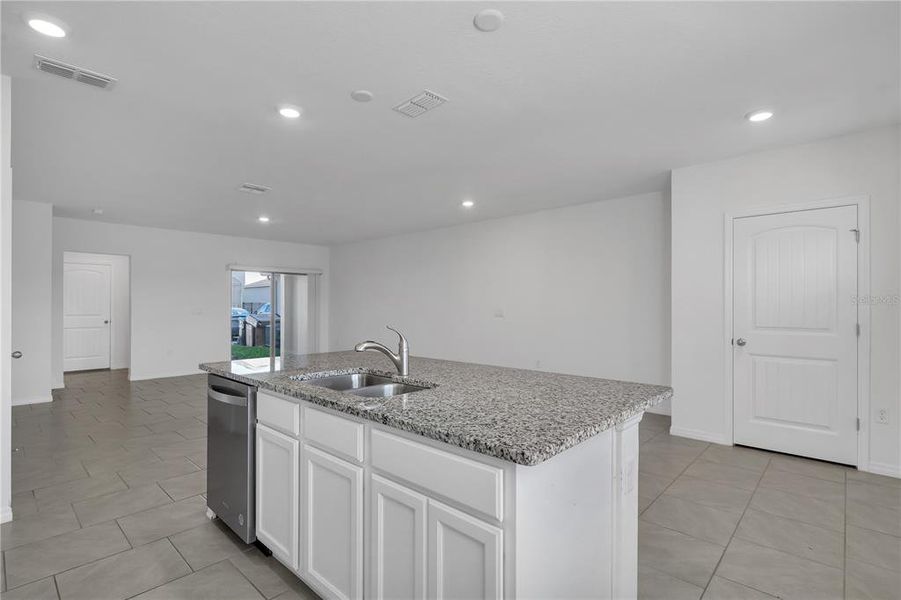 Furnished interior view inside a new home in , Winter Garden (Image 4).