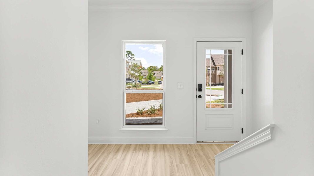 Spacious, unfurnished interior of a new home in Sanctuary Beach, Panama City Beach (Image 16).