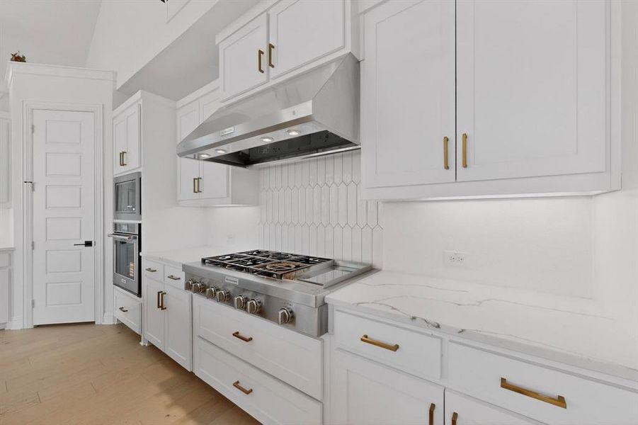 Furnished interior view inside a new home in , Prosper (Image 12).