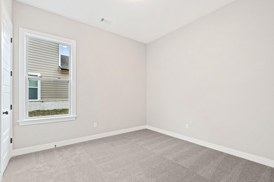 Spacious, unfurnished interior of a new home in Lockwood, Collierville (Image 23).