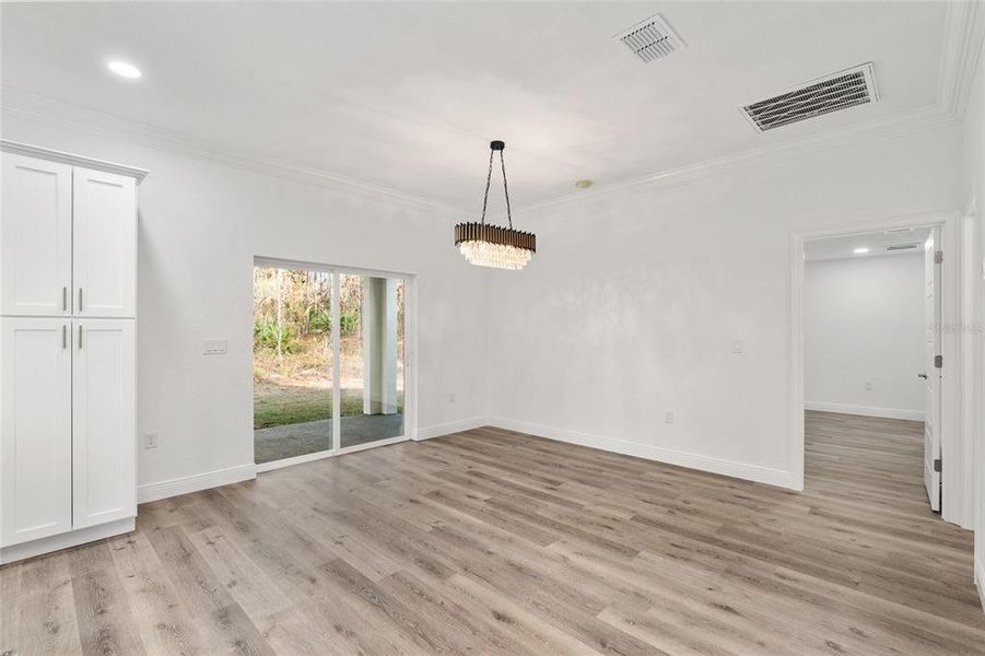 Spacious, unfurnished interior of a new home in , Dunnellon (Image 23).