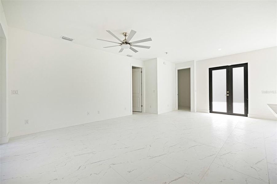 Spacious, unfurnished interior of a new home in , Port Charlotte (Image 22).