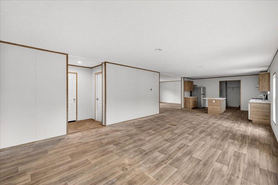 Spacious, unfurnished interior of a new home in , Walterboro (Image 21).
