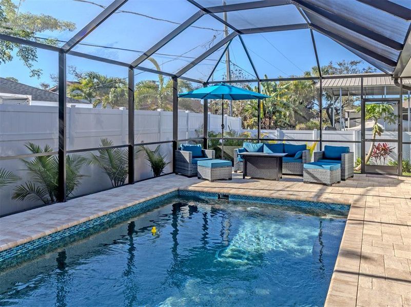 Exterior details and patio area of a home in , Venice (Image 22).