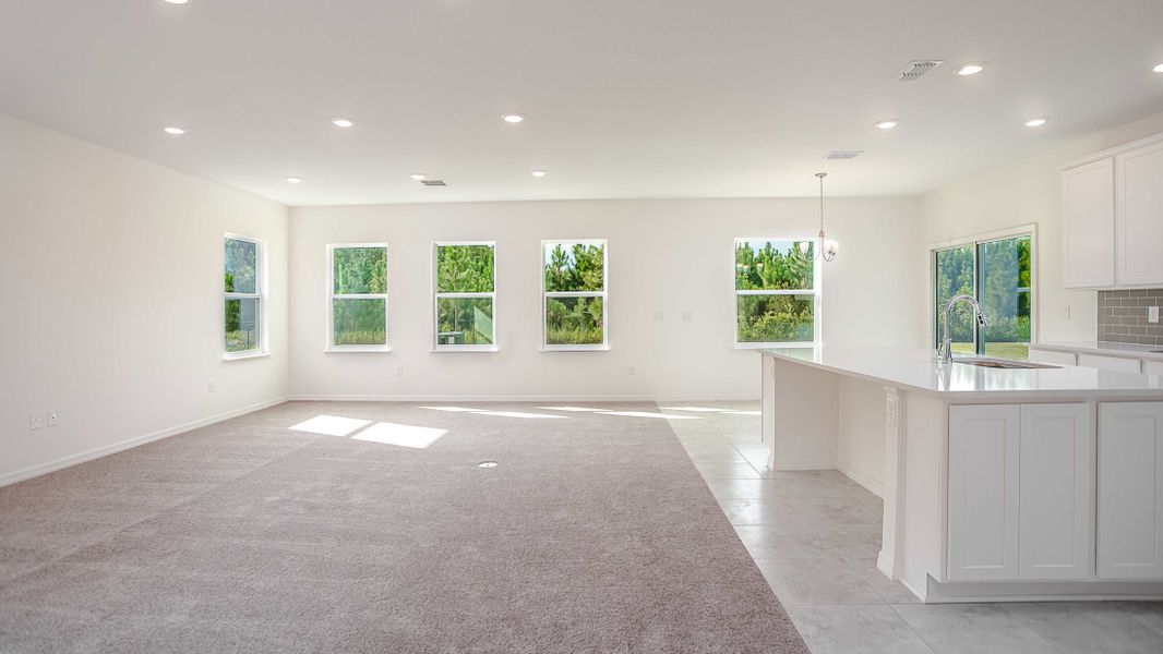 Representative unfurnished interior of a home built from the Carlisle by Maronda Homes in Crosswinds, Haines City (Image 24).