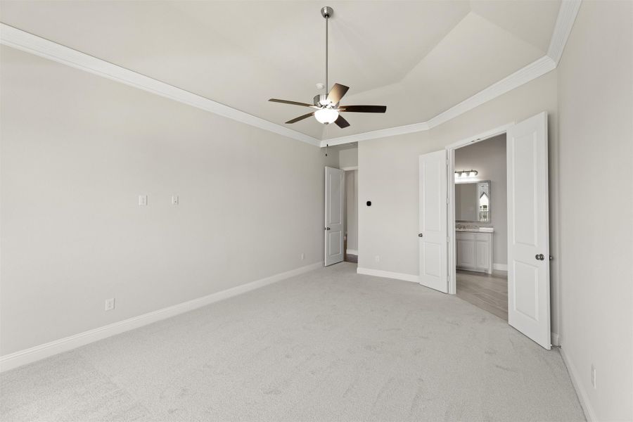 Representative unfurnished interior of a home built from the Brentwood by Windsor Homes in Nelson Lake Estates, Rockwall (Image 26).