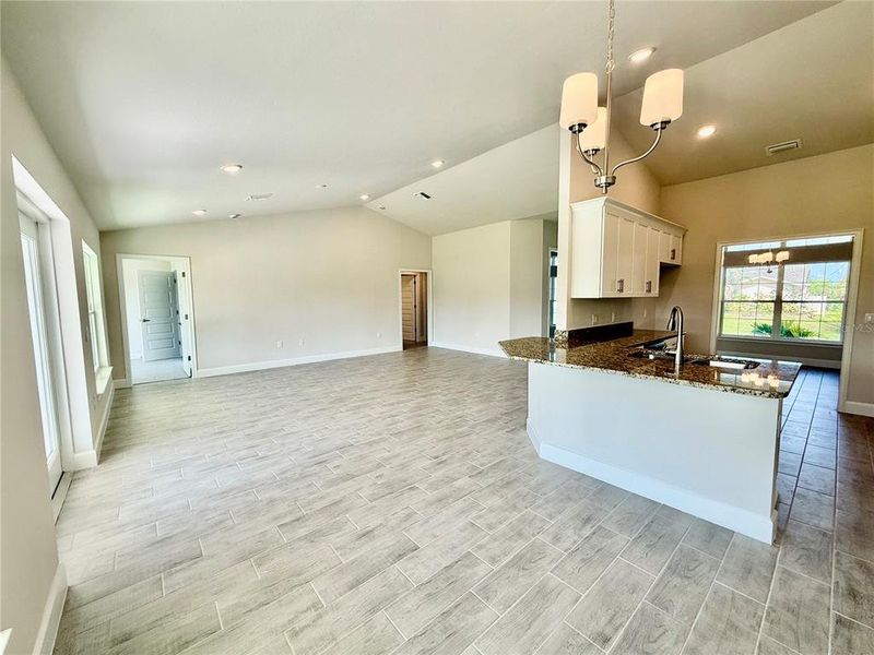 Image 21 of a home in South Gulf Cove.