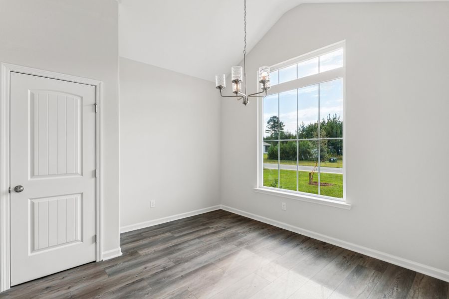 Representative unfurnished interior of a home built from the The Athens + Bonus Room by Smith Family Homes in NorthShore on the St. Marys River, Kingsland (Image 14).
