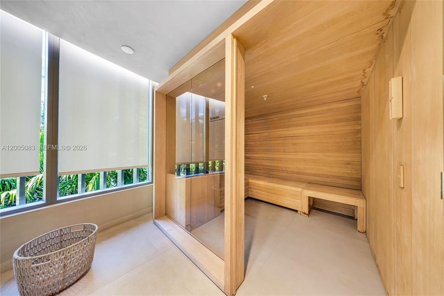 Image 90 of a home in Onda.