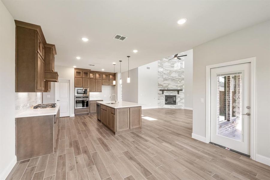 Furnished interior view inside a new home in Sonoma Verde, McLendon-Chisholm (Image 11).