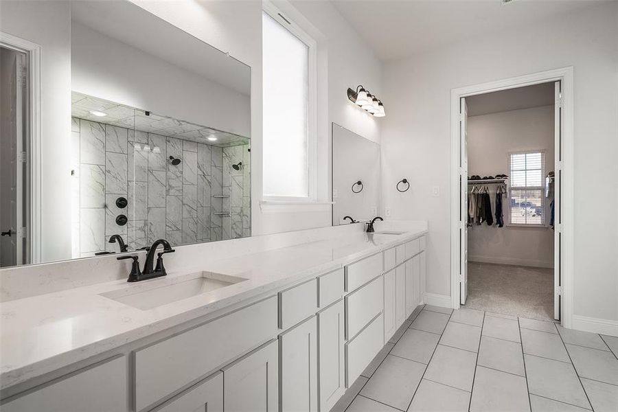 Furnished interior view inside a new home in , Van Alstyne (Image 7).