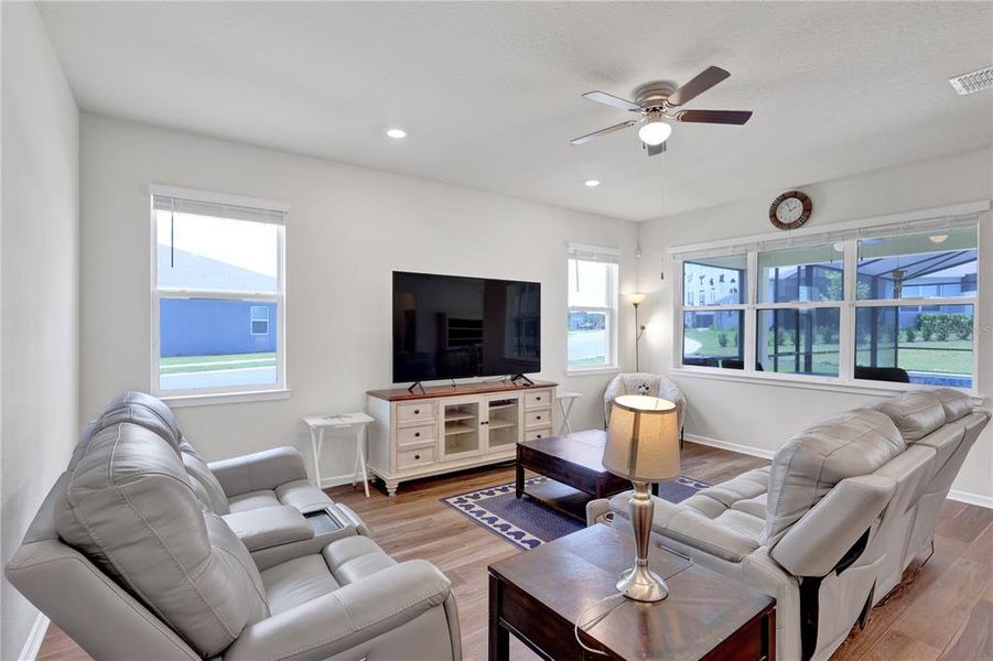 Furnished interior view inside a new home in , Winter Garden (Image 28).