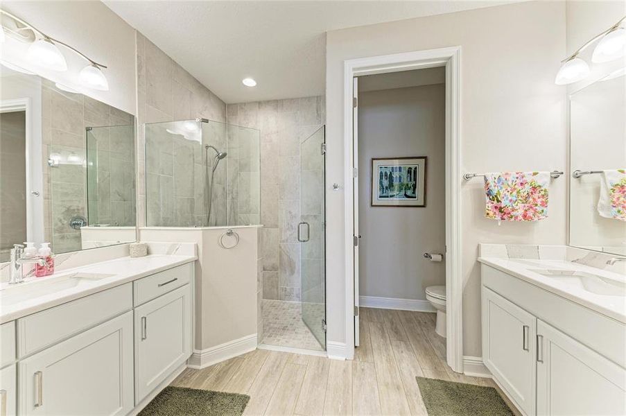 Furnished interior view inside a new home in , Bradenton (Image 15).