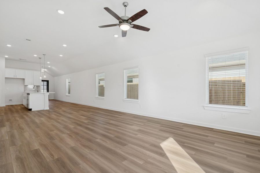 Spacious, unfurnished interior of a new home in Pinewood at Grand Texas, New Caney (Image 14).