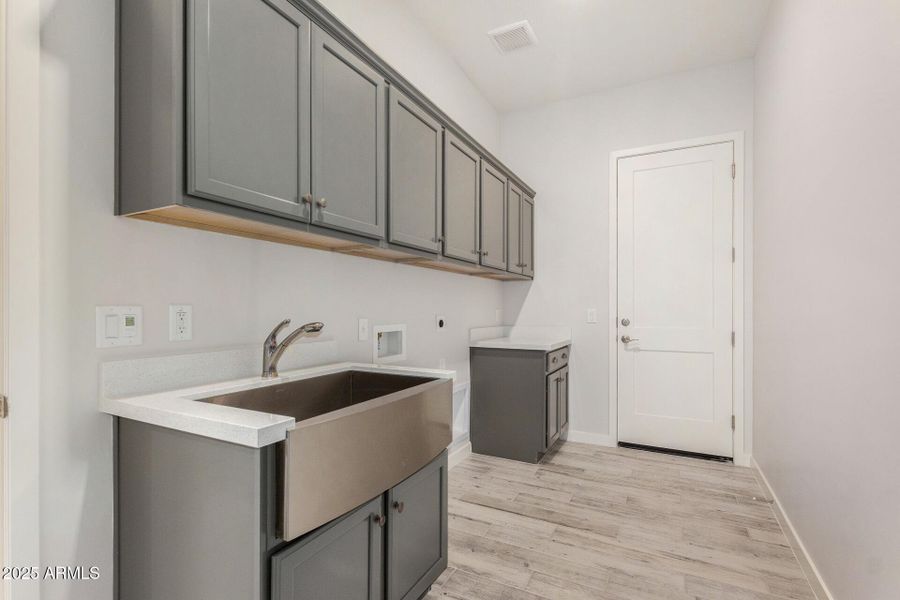 33 - Royal Palm 33 - Royal Palm