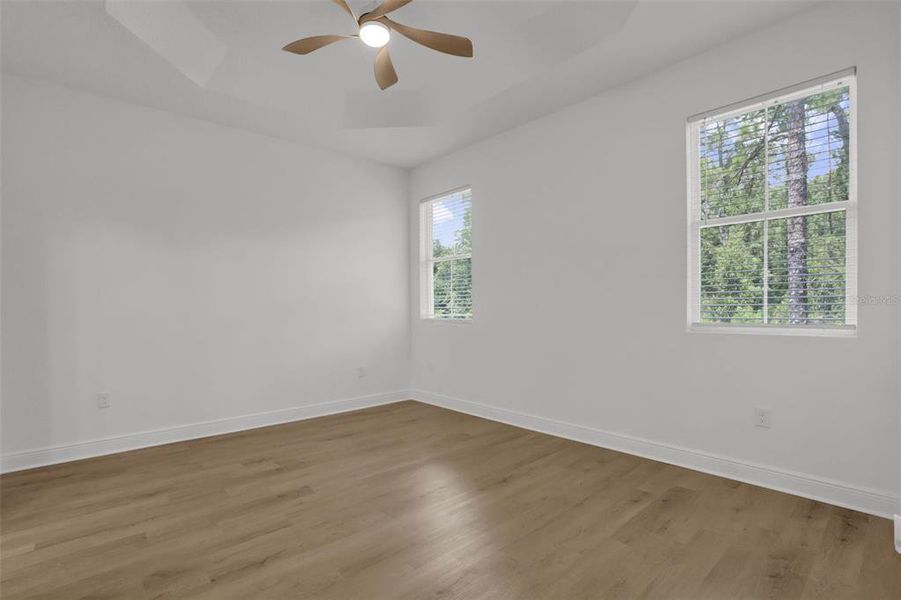 Spacious, unfurnished interior of a new home in , Deland (Image 23).