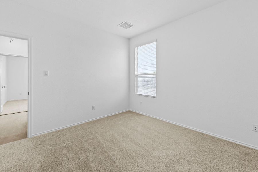 Spacious, unfurnished interior of a new home in Clayton Ranch, Copperas Cove (Image 32).