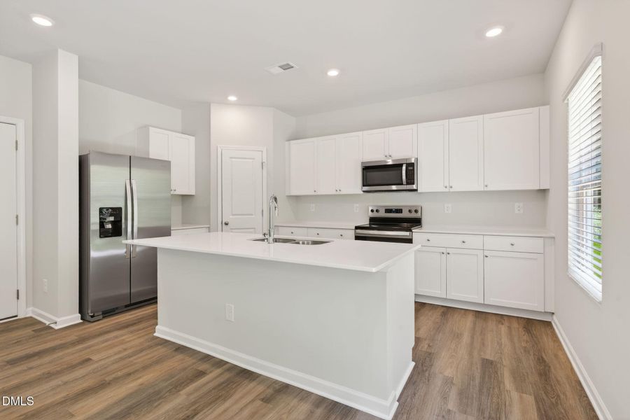 11-web-or-mls-DSC02589 11-web-or-mls-DSC02589