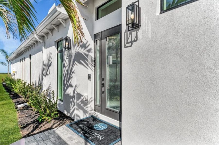 Representative exterior details of a home built from the Silver Palm – Phase 2 by Medallion Home in Aqua, Bradenton (Image 3).