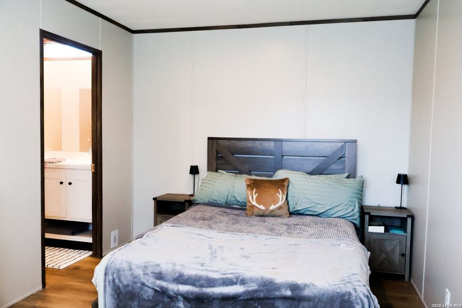 Furnished interior view inside a new home in , La Vernia (Image 4).