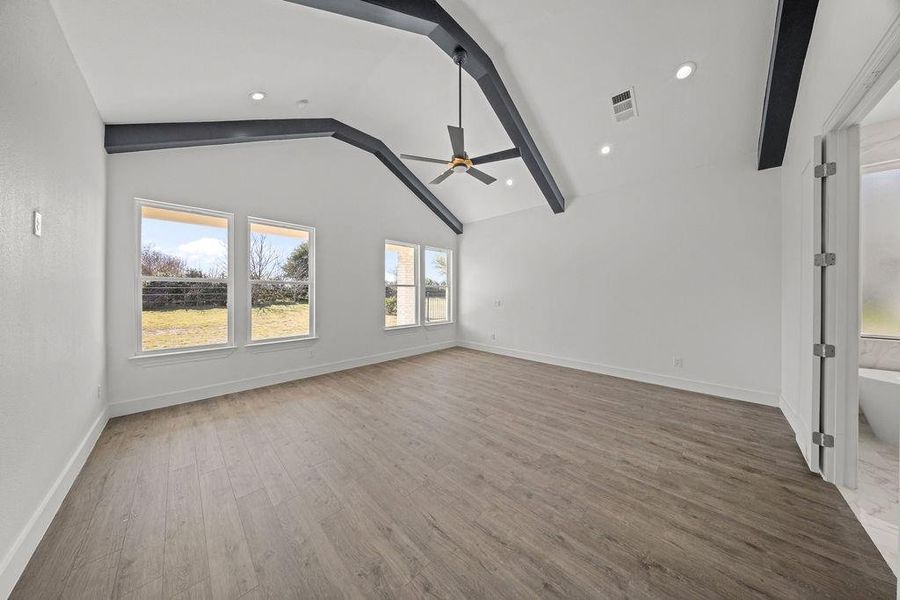 Spacious, unfurnished interior of a new home in , Ennis (Image 20).