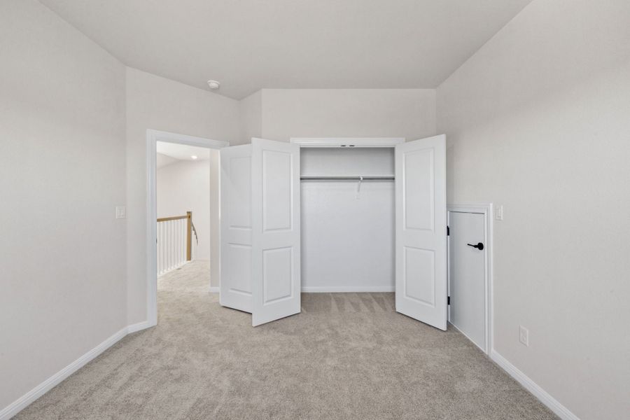 Representative unfurnished interior of a home built from the Ashlyn by Ashton Woods in Provence, Austin (Image 45).