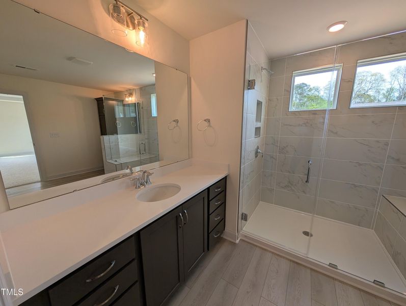 PXL_20250406_194217121