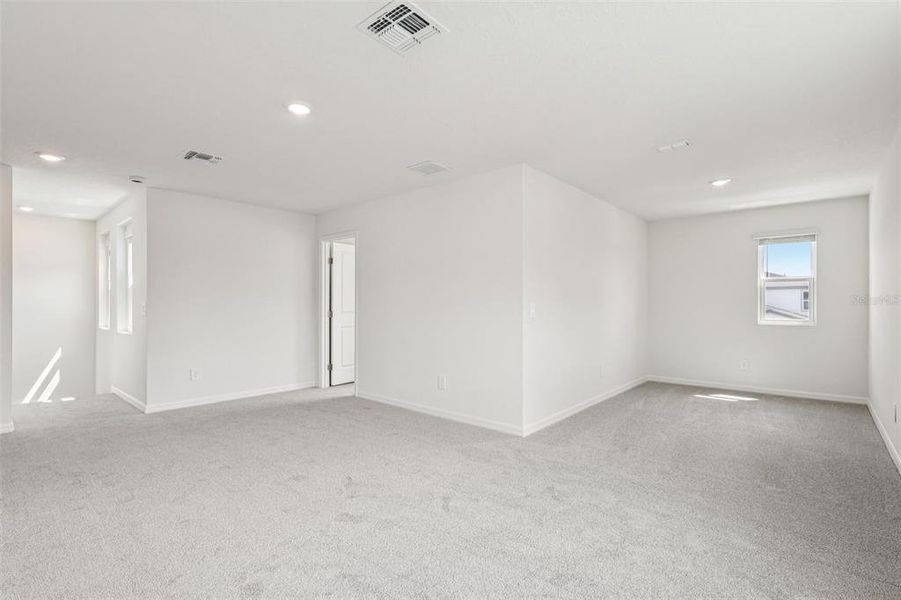 Spacious, unfurnished interior of a new home in Crosswinds - Classic Series, Haines City (Image 36). Spacious, unfurnished interior of a new home in Crosswinds - Classic Series, Haines City (Image 36).