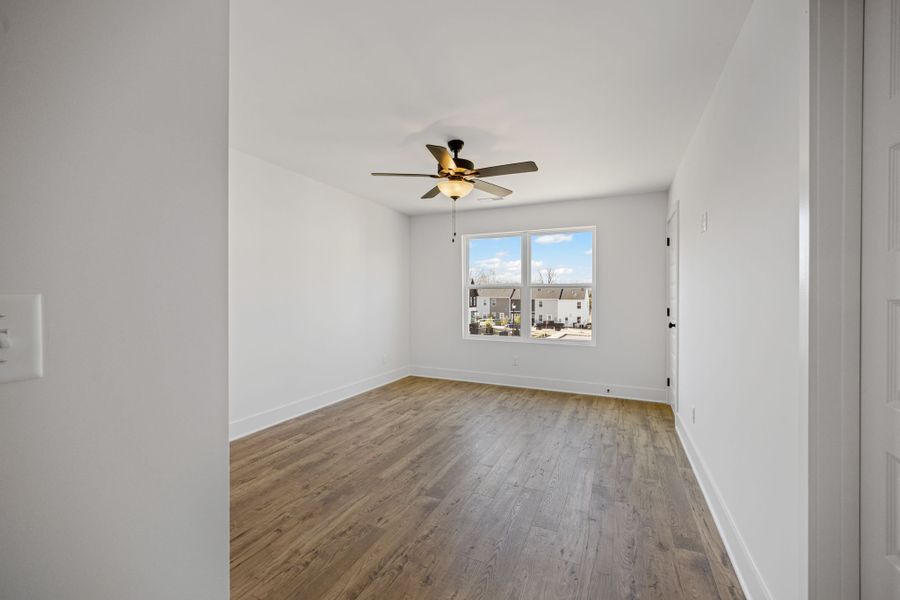 Representative unfurnished interior of a home built from the Gayle Townhome by Parkside Builders in The Parks of Mill Town, Chattanooga (Image 24).