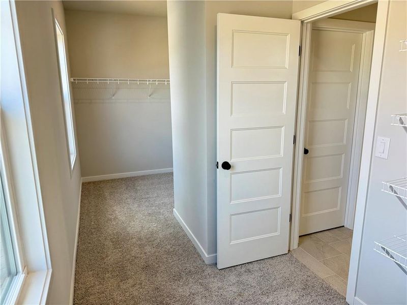 Spacious, unfurnished interior of a new home in Ponderosa Farms Estates, Gainesville (Image 16).