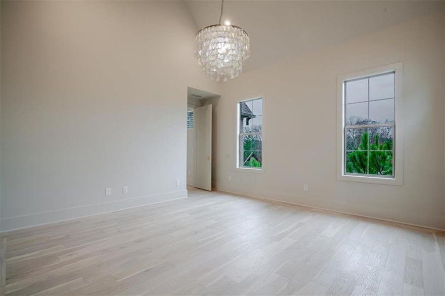 Spacious, unfurnished interior of a new home in Gardens at Arbor Springs, Newnan (Image 20).