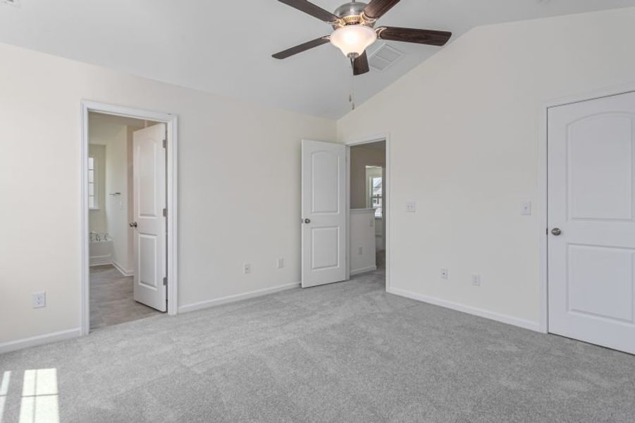 Representative unfurnished interior of a home built from the Dayton by Keystone Homes NC in Avondale, Greensboro (Image 65). Representative unfurnished interior of a home built from the Dayton by Keystone Homes NC in Avondale, Greensboro (Image 65).
