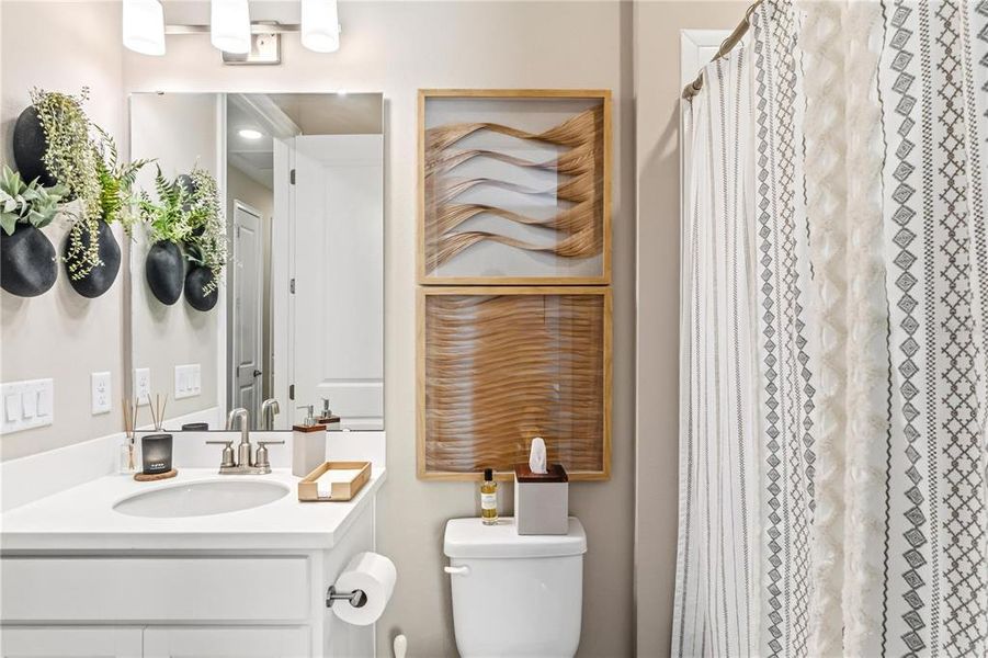 Furnished interior view inside a new home in , Lakewood Ranch (Image 39).