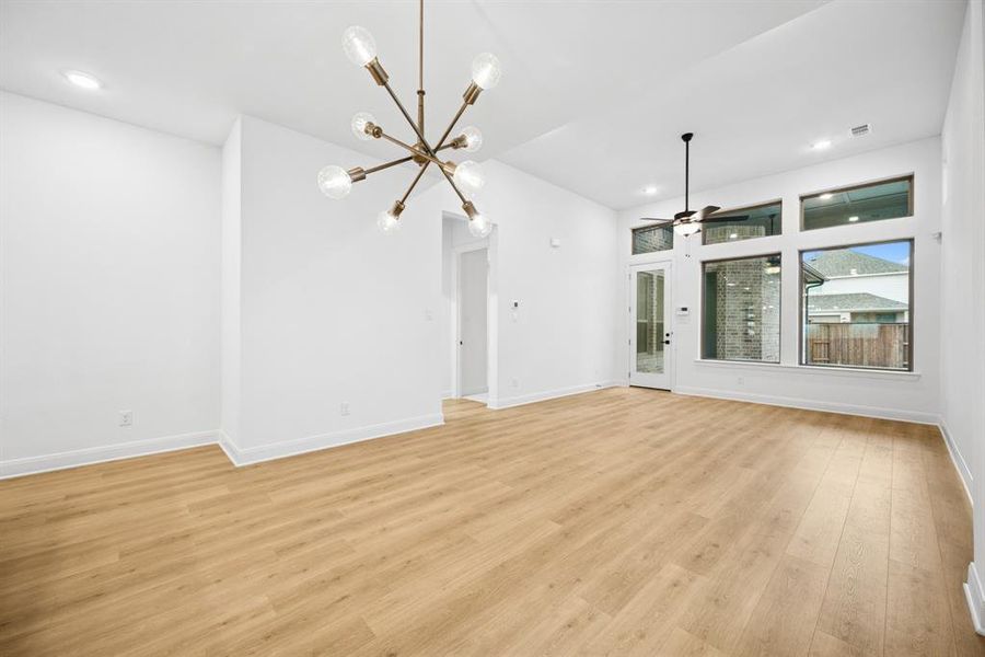 Spacious, unfurnished interior of a new home in Mantua Point Gardens, Van Alstyne (Image 32).