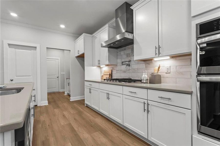 Furnished interior view inside a new home in , Dallas (Image 30).