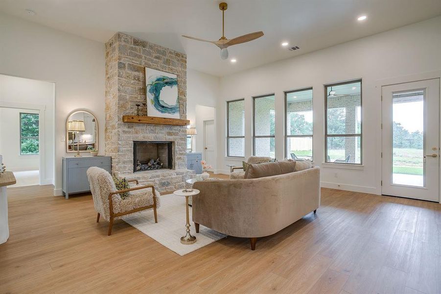 Furnished interior view inside a new home in , Burleson (Image 9).