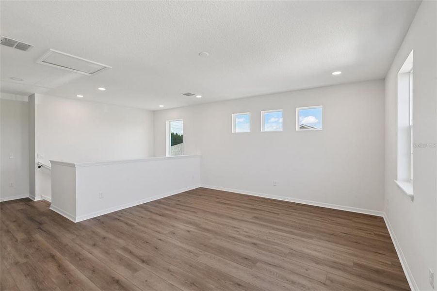 Spacious, unfurnished interior of a new home in Primrose at Longleaf, New Port Richey (Image 23).