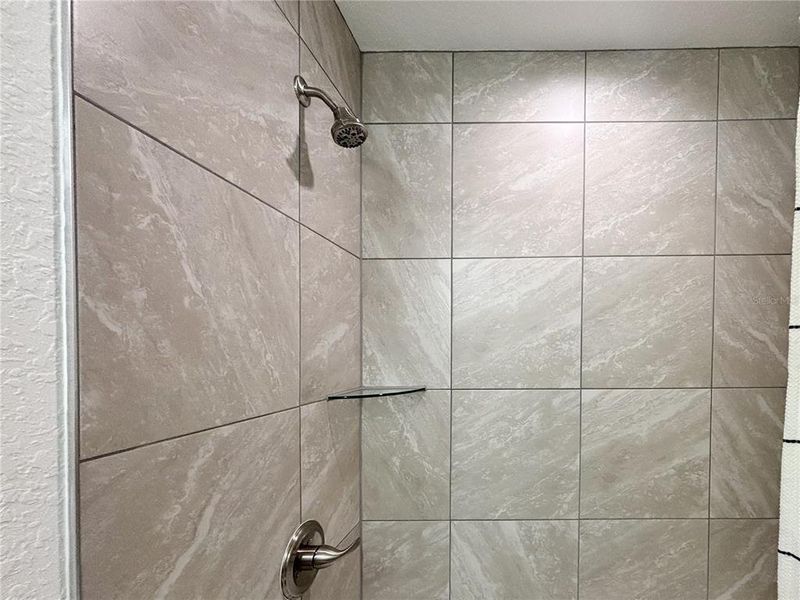 Close-up of interior finishes inside a home in , Dunnellon (Image 23).