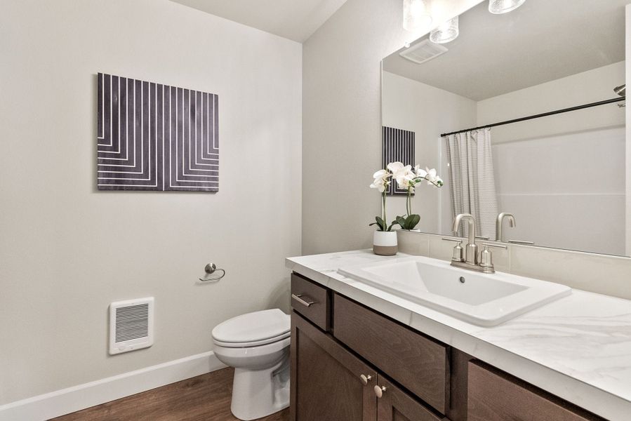 Representative furnished interior of a home built from the Astoria by MonteVista Homes in Feather Ridge, Redmond (Image 26). Representative furnished interior of a home built from the Astoria by MonteVista Homes in Feather Ridge, Redmond (Image 26).