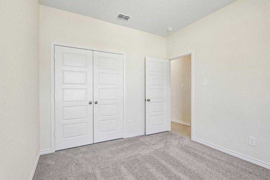 Spacious, unfurnished interior of a new home in Woodside Farms, Seguin (Image 33). Spacious, unfurnished interior of a new home in Woodside Farms, Seguin (Image 33).