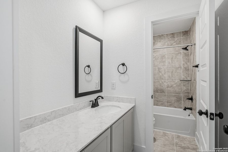 Furnished interior view inside a new home in Stillwater Ranch, San Antonio (Image 15). Furnished interior view inside a new home in Stillwater Ranch, San Antonio (Image 15).
